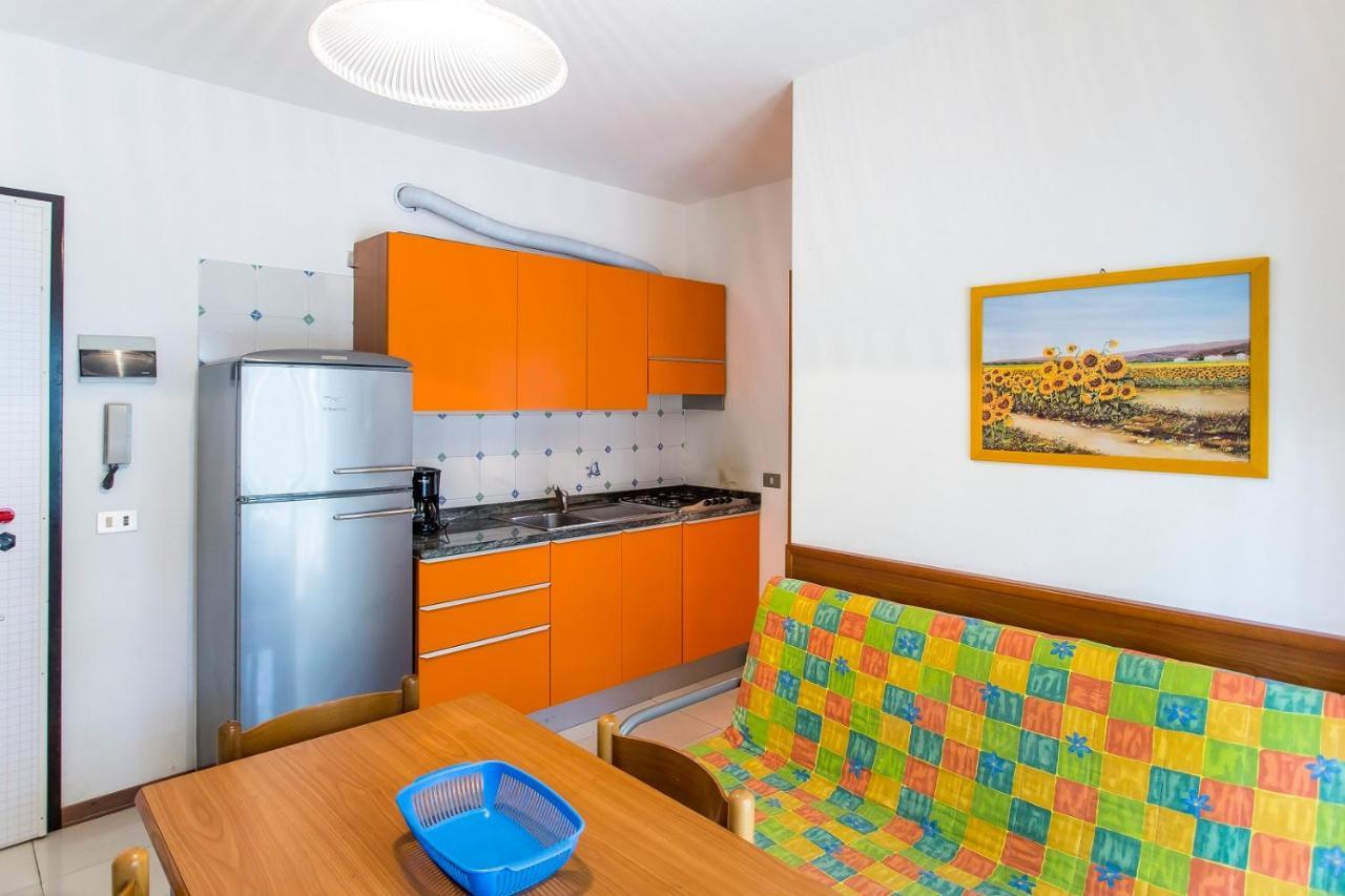 Castello Apartment Бибионе Екстериор снимка