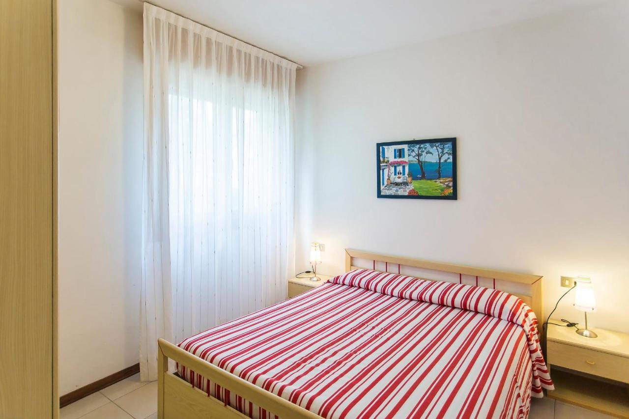 Castello Apartment Бибионе Екстериор снимка