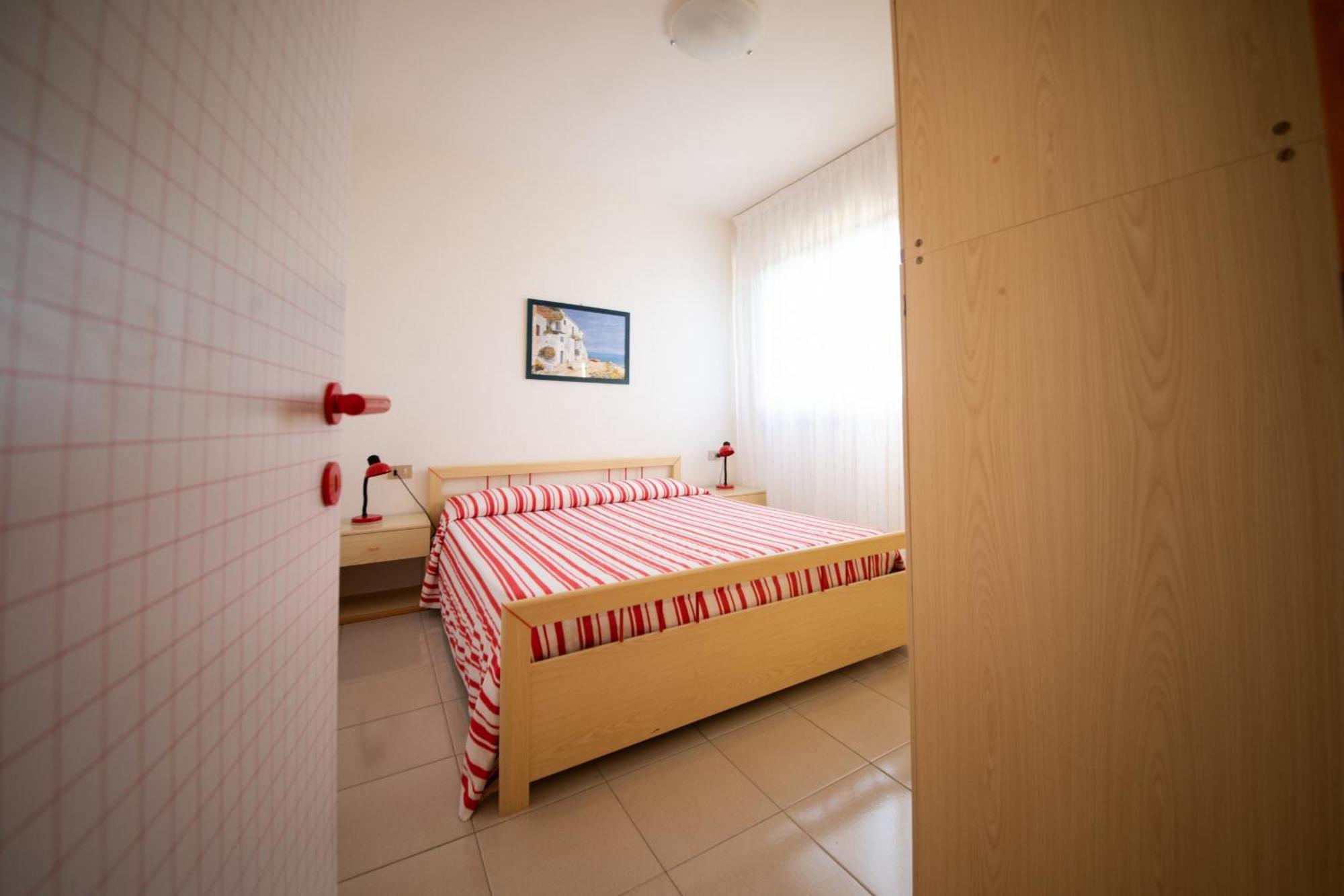 Castello Apartment Бибионе Екстериор снимка