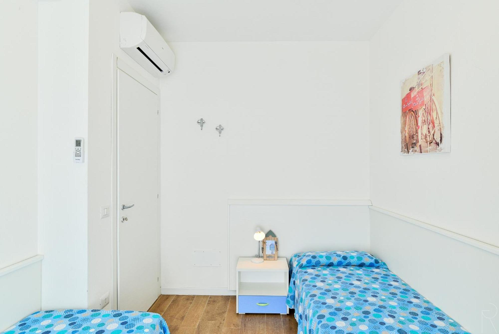 Castello Apartment Бибионе Екстериор снимка